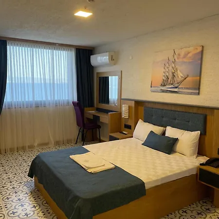 Grand Rimedya Hotel *